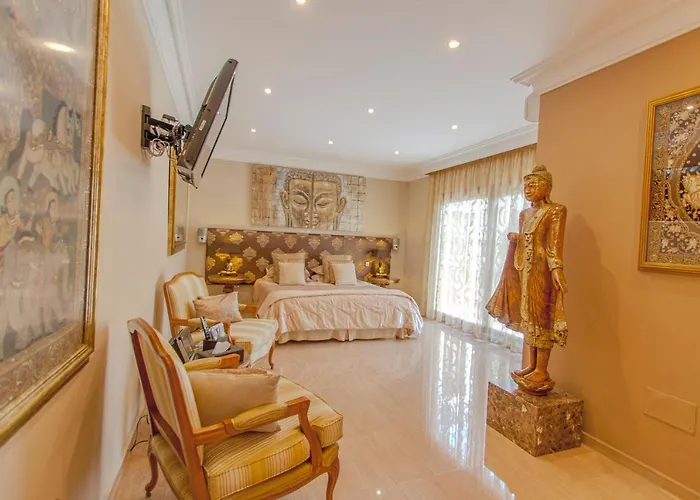Turrion Villa *